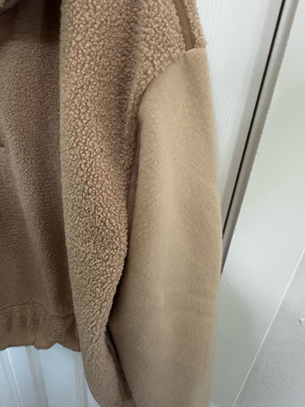 Abercrombie & Fitch Beige Sherpa Half-Zip Pullover - Picture 4 of 5
